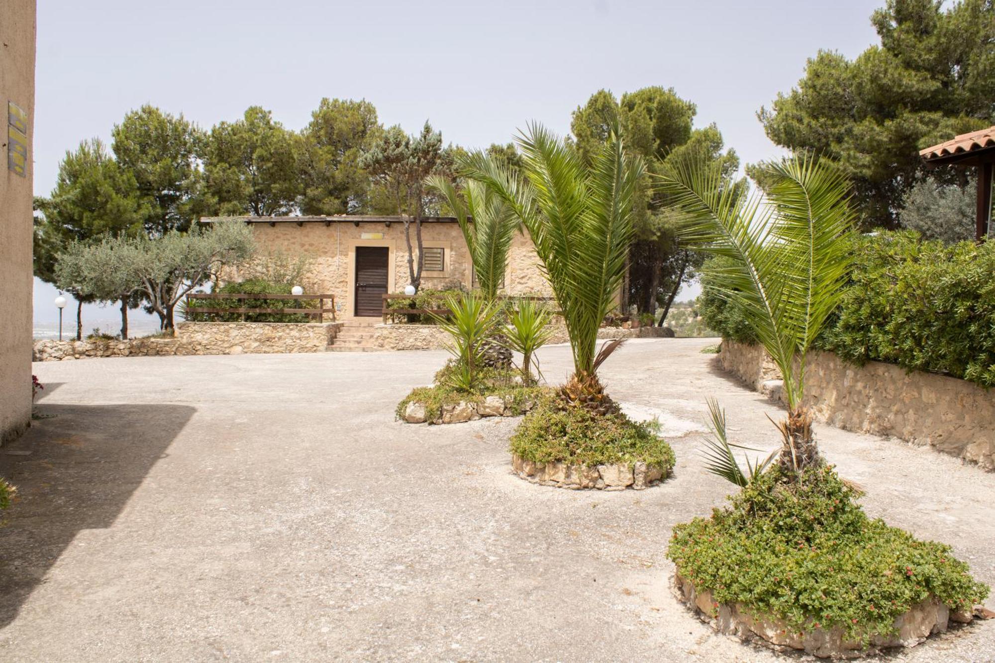 Agriturismo Bellajo - Ville Rustiche Con Piscina Agrigento Kültér fotó