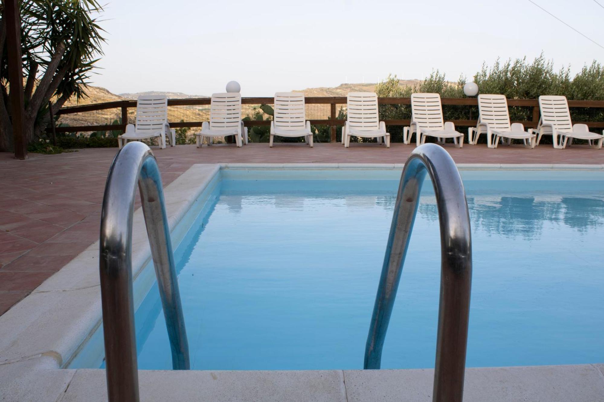 Agriturismo Bellajo - Ville Rustiche Con Piscina Agrigento Kültér fotó